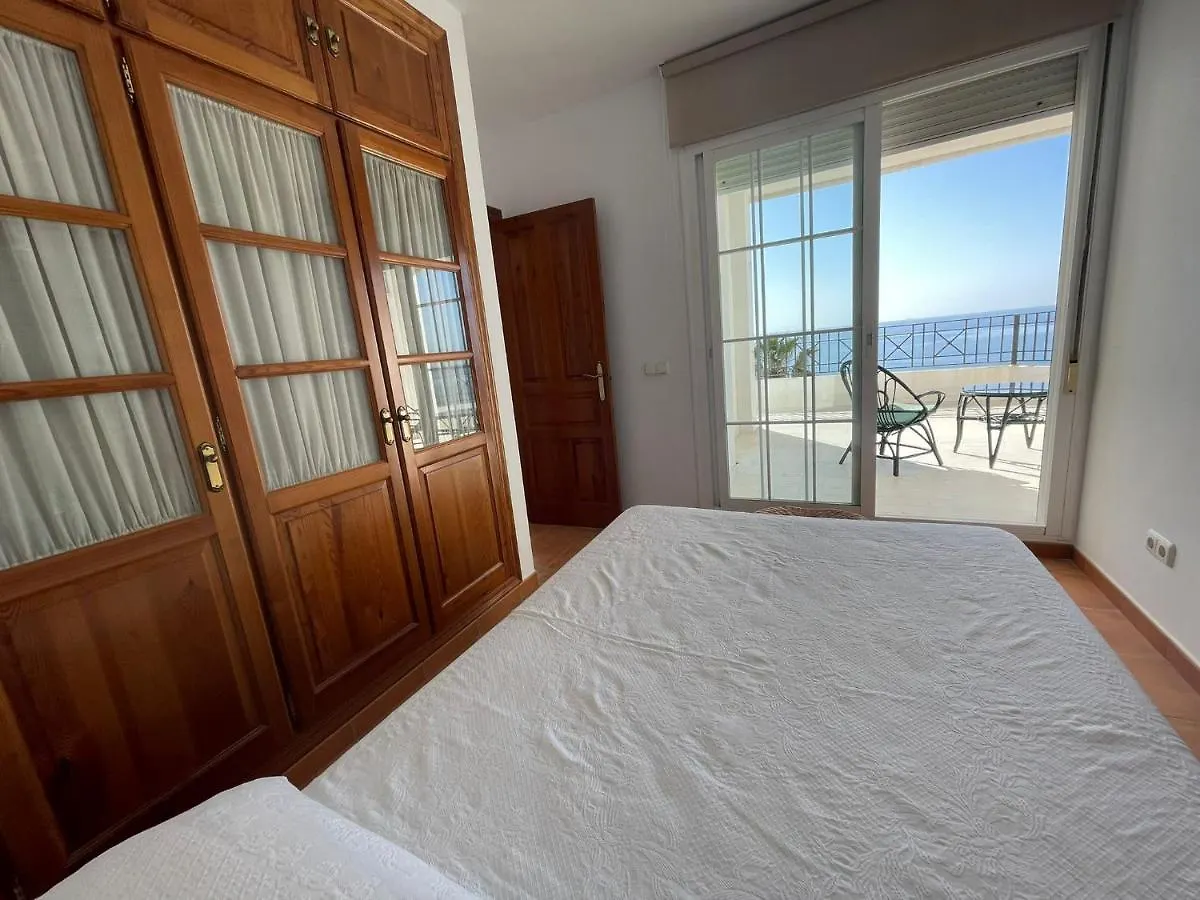 Sealine Apartments Penthouse エステポナ